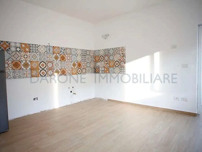 Appartamento bilocale in vendita in Via Biselli, Carrara