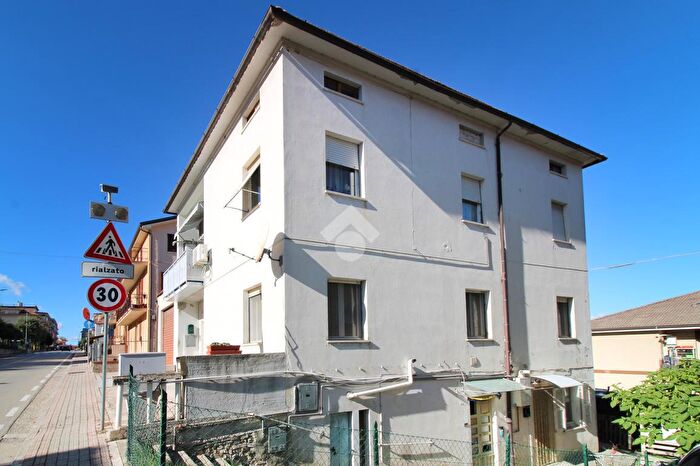 Appartamento trilocale in vendita in Via Pompeiana, Fermo