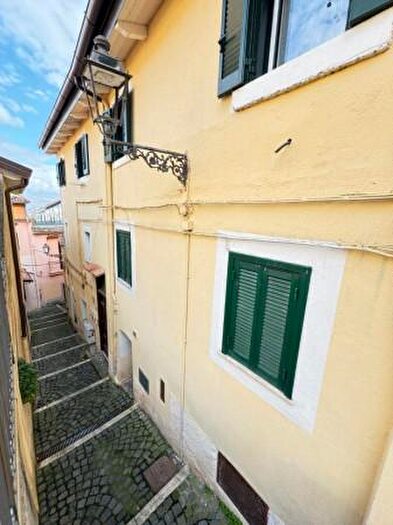 Appartamento trilocale in vendita in Via Muro Rotto, Frosinone