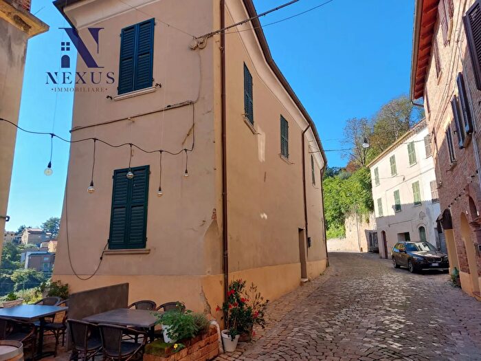 Casa quadrilocale in vendita in Cartoceto