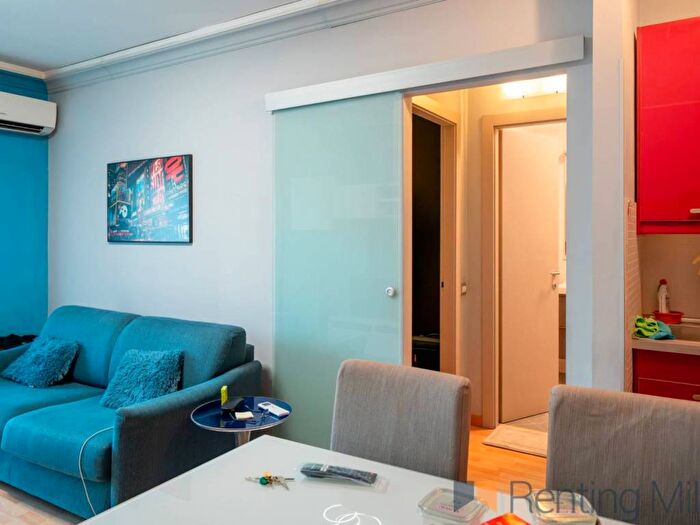Appartamento bilocale in affitto in Via Franco Russoli, Famagosta, Milano