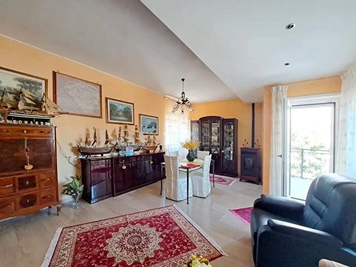 Appartamento quadrilocale in vendita in Via Mola, Fabrica Di Roma