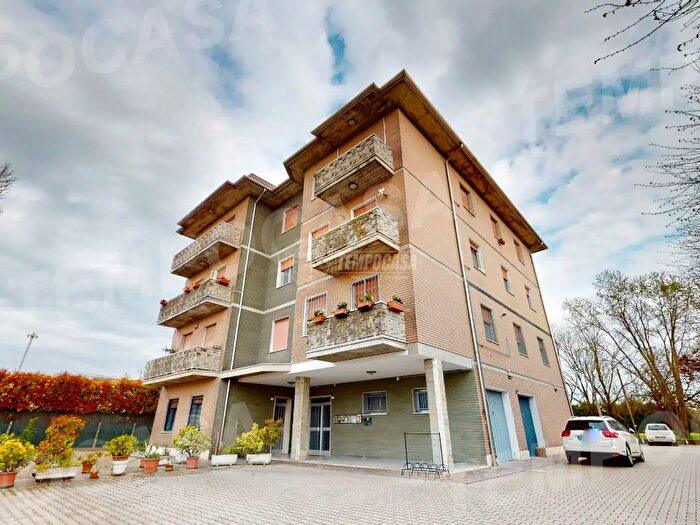 Appartamento trilocale in vendita in Cento