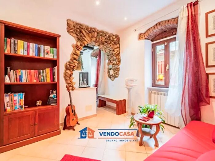 Appartamento trilocale in vendita in Via Duccio Galimberti, Carrara