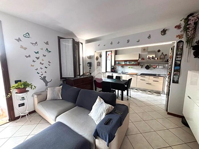 Appartamento trilocale in vendita in Via Milano, San Giorgio Bigarello