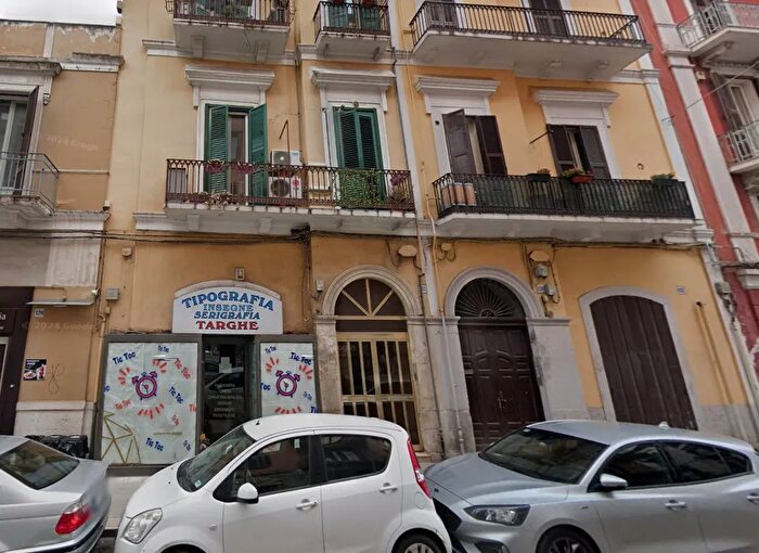 Appartamento con 5 locali in vendita in Via Gian Giuseppe Carulli, Bari