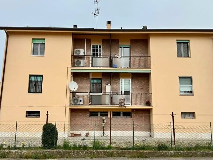 Appartamento quadrilocale in vendita in Via Ho Chi Minh, Bentivoglio