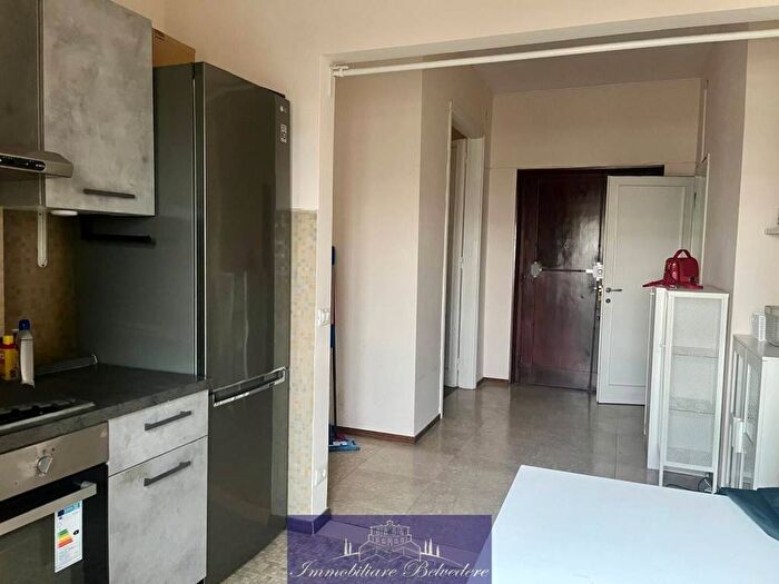 Appartamento trilocale in affitto in Via Alamanni, Fortezza Stazione, Firenze