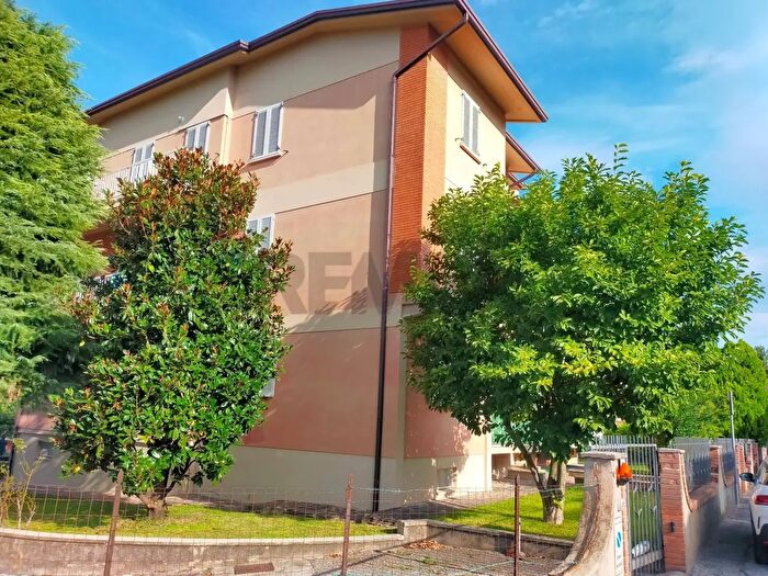 Appartamento quadrilocale in vendita in Via Toscana, Sirmione