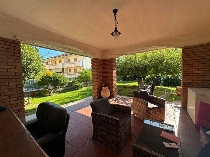 Casa con 5 locali in vendita in Santo Stefano Di Magra
