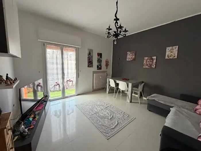Appartamento trilocale in vendita in Via Martiri della Bettola, Reggio Emilia