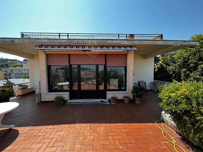 Appartamento trilocale in vendita in Via Veneto, Ancona