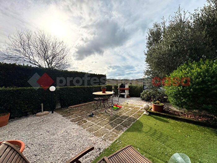 Appartamento quadrilocale in vendita in Castellina Marittima