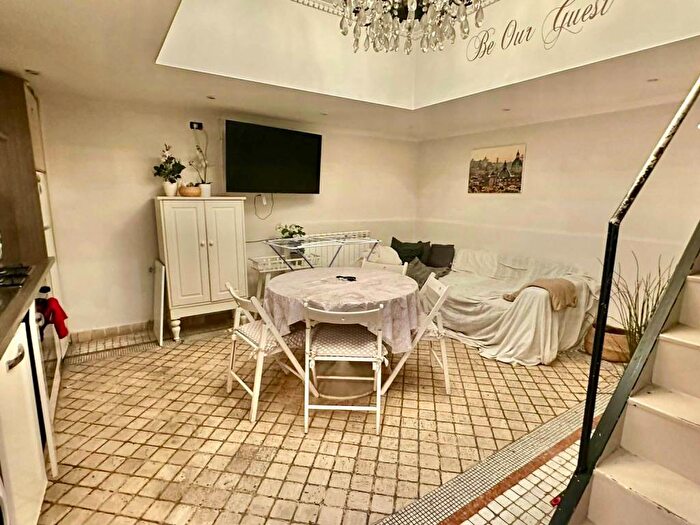 Appartamento bilocale in affitto in Vicolo Moroni, Trastevere, Roma