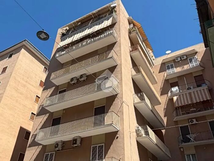 Appartamento quadrilocale in vendita in Via Giovanni Laterza, Bari