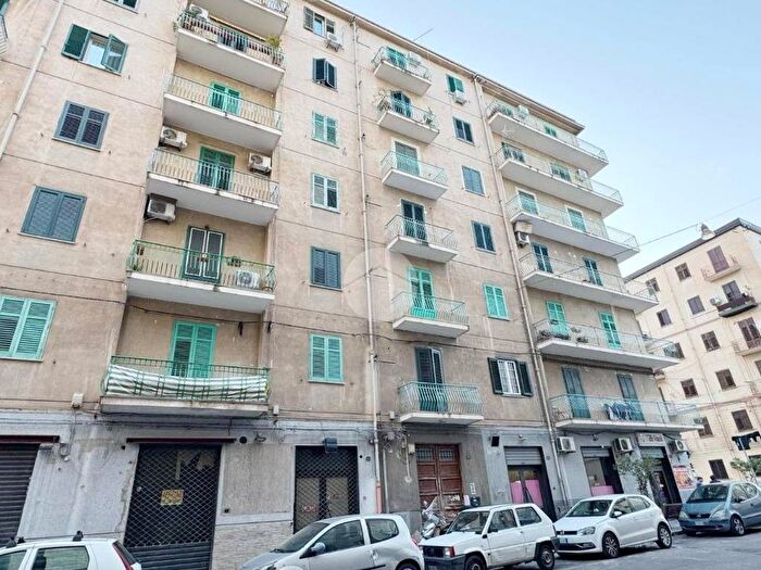 Appartamento trilocale in affitto in Via Antonio Marinuzzi, Oreto Perez, Palermo