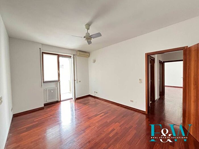 Appartamento bilocale in affitto in Via Lodovico Muratori, Porta Romana Medaglie d'Oro, Milano