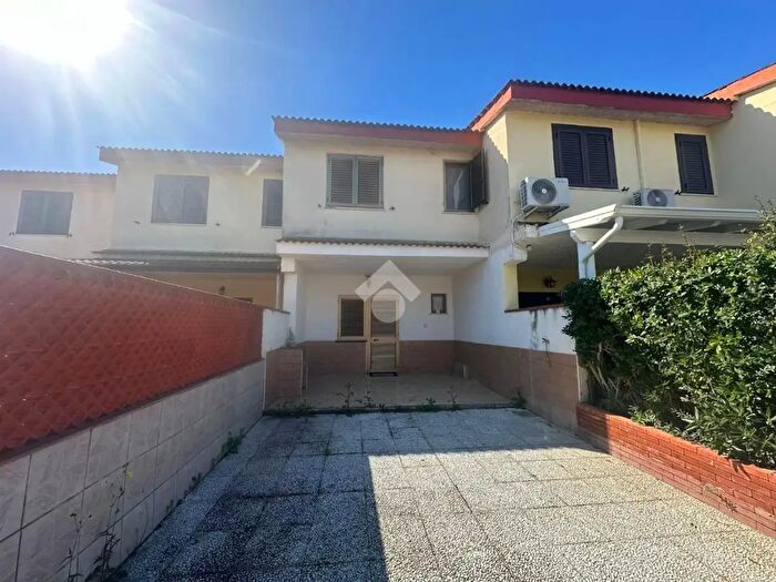 Casa trilocale in vendita in Via Salerno, Cassano Allo Ionio