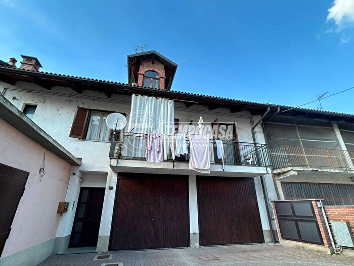 Appartamento trilocale in affitto in Via SAN BENIGNO, Centro, Chivasso