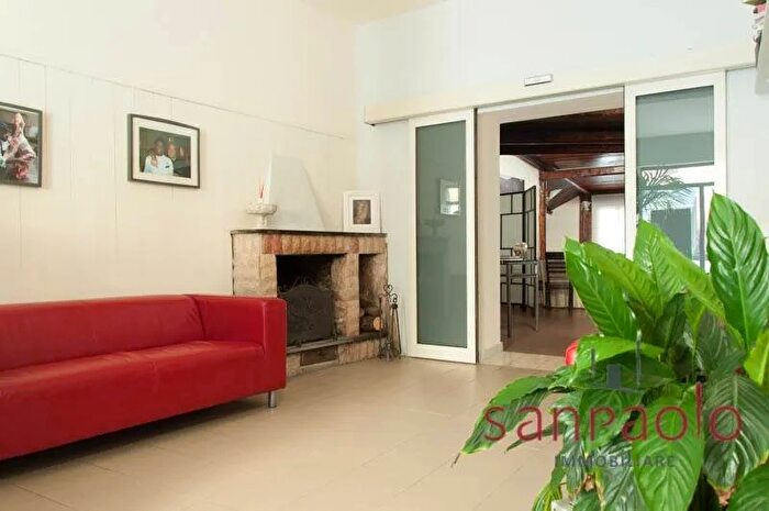 Appartamento con 8 locali in vendita in Via Provinciale Lucchese Pistoia, Pistoia