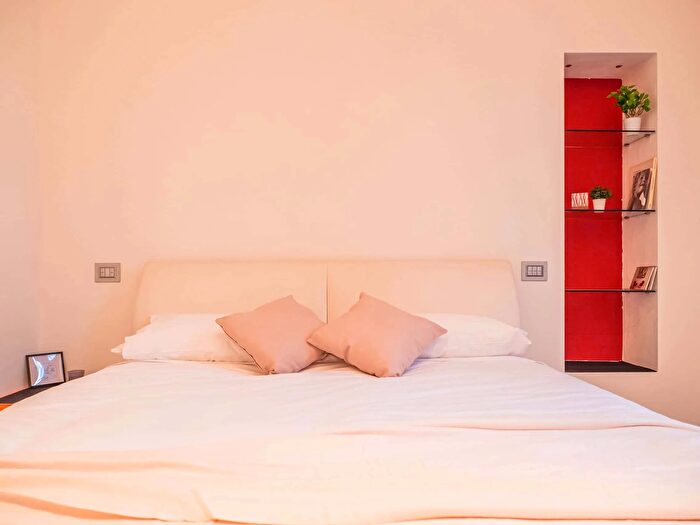 Appartamento monolocale in affitto in Via Cenisio, Milano