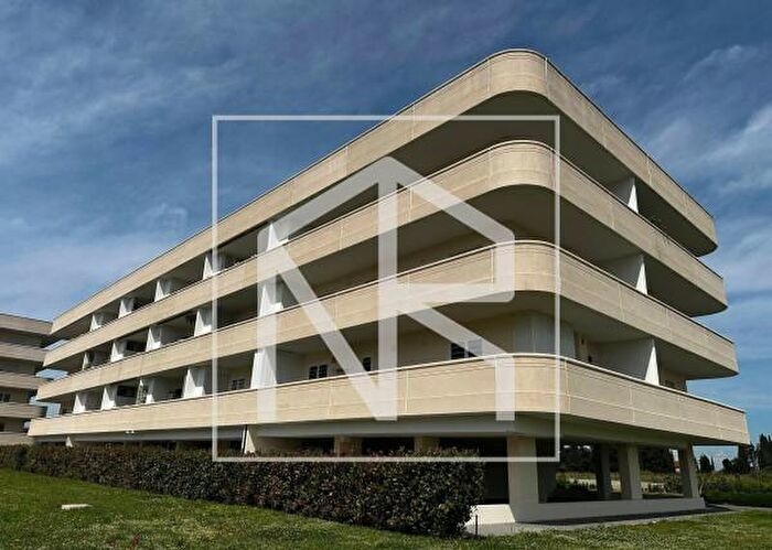 Appartamento trilocale in vendita in Viale Prato Fiorito, Roma