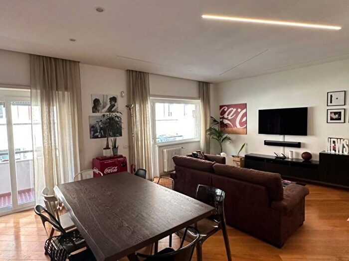 Appartamento quadrilocale in affitto in Via del Mascherino, Borgo, Roma