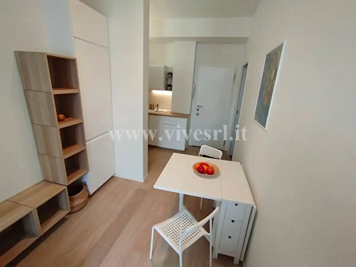 Appartamento bilocale in affitto in Via Stradivari, Milano