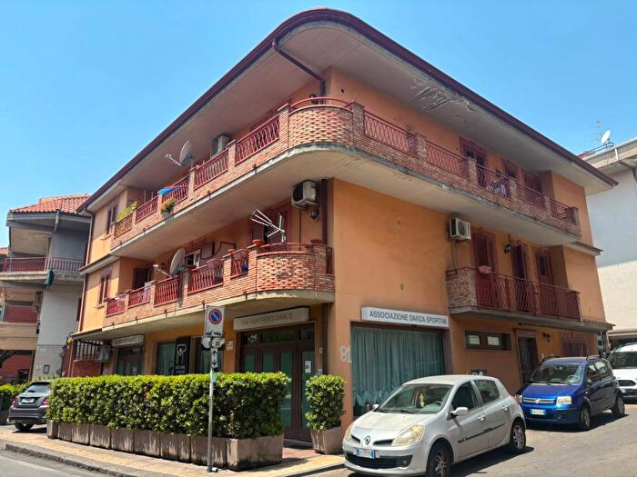 Casa monolocale in affitto in Via Tripoli, Ficarazzi Gallinaro, Aci Castello