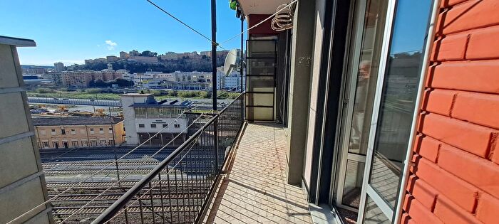 Appartamento con 5 locali in vendita in Via Carlo Orgiero, Genova