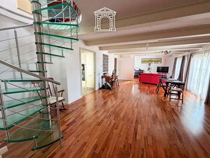 Appartamento trilocale in vendita in Via della Cattedrale, Trieste
