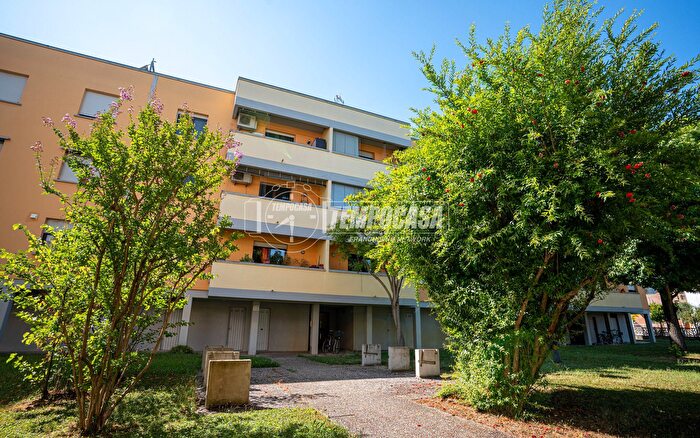 Appartamento trilocale in vendita in Via Giovanni Pascoli Q, Crevalcore