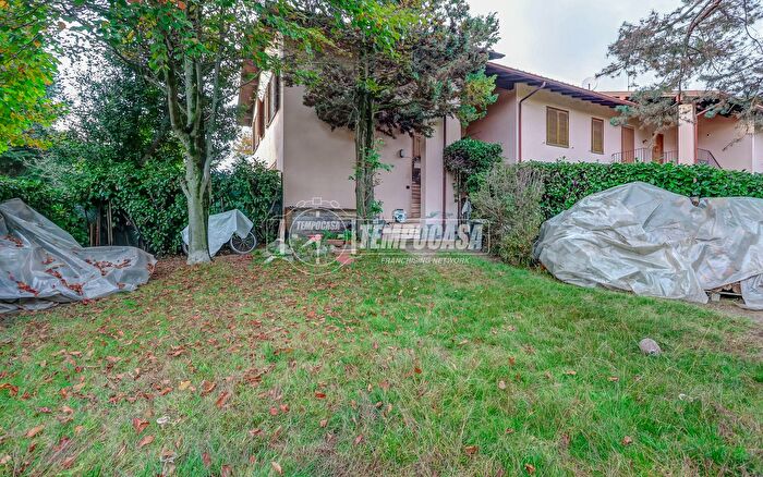 Appartamento bilocale in vendita in Via Antonio Gramsci, Taino