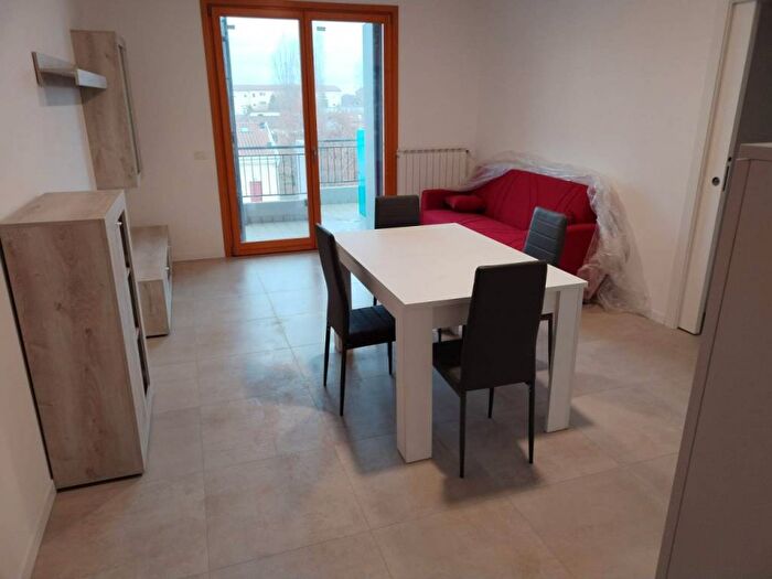 Appartamento trilocale in affitto in Via Massimo D'Antona, Centro, Portogruaro