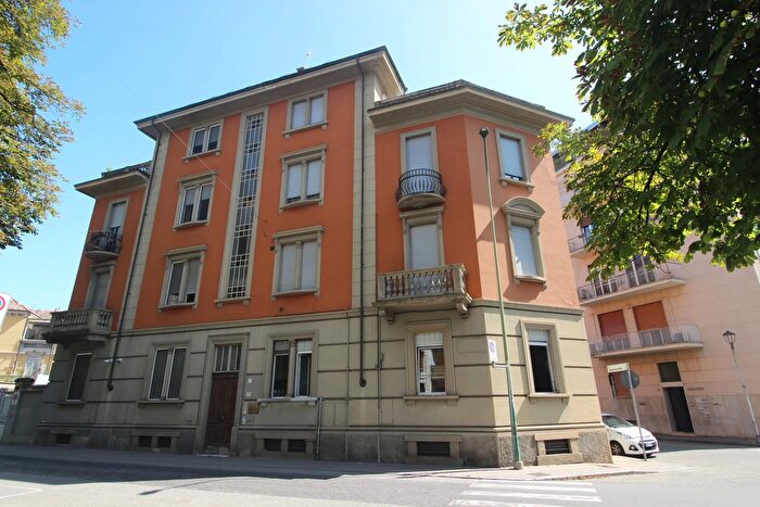 Appartamento trilocale in vendita in Corso Manacorda, Casale Monferrato