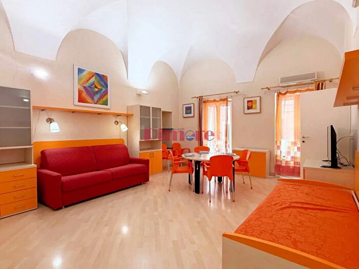 Casa monolocale in vendita in Via Giuseppe Garibaldi, Loano