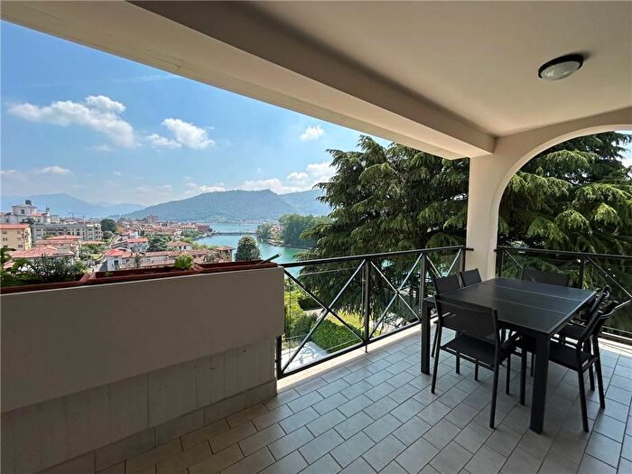 Appartamento quadrilocale in vendita in Via Cortivo C, Sarnico