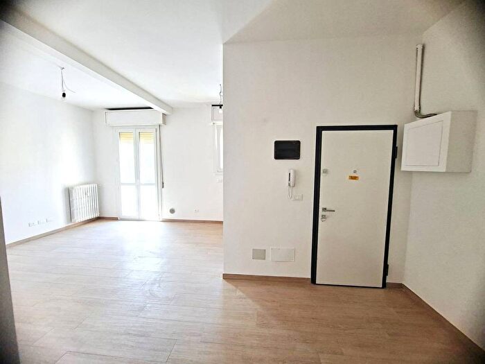 Appartamento quadrilocale in affitto in Via Francesca Edera De Giovanni, Bolognina, Bologna