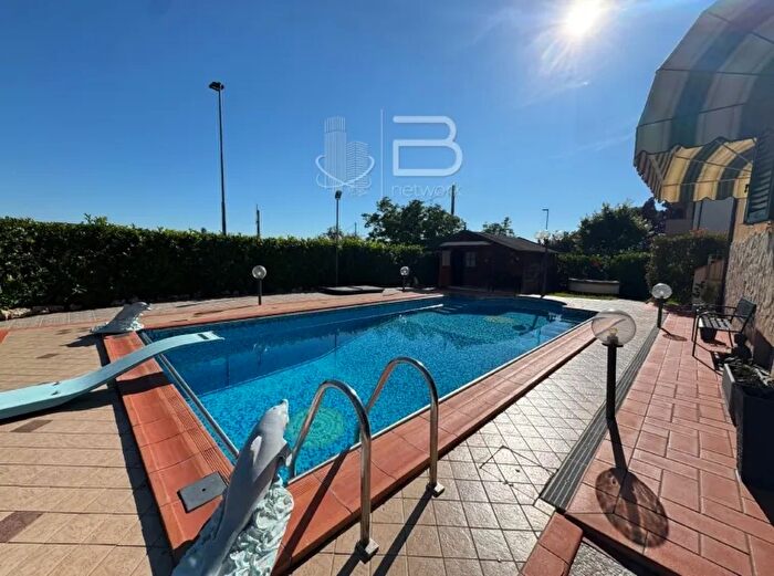 Casa bilocale in vendita in Monsummano Terme