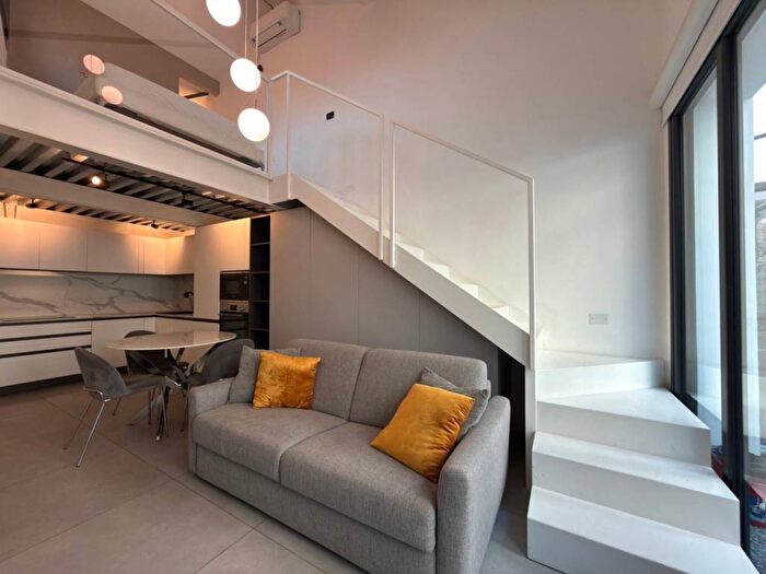 Appartamento bilocale in affitto in Viale Certosa, Certosa, Milano