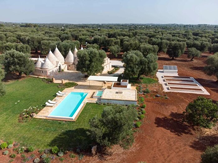 Casa con 9 locali in vendita in Contrada Pezze di Ferro, Ostuni