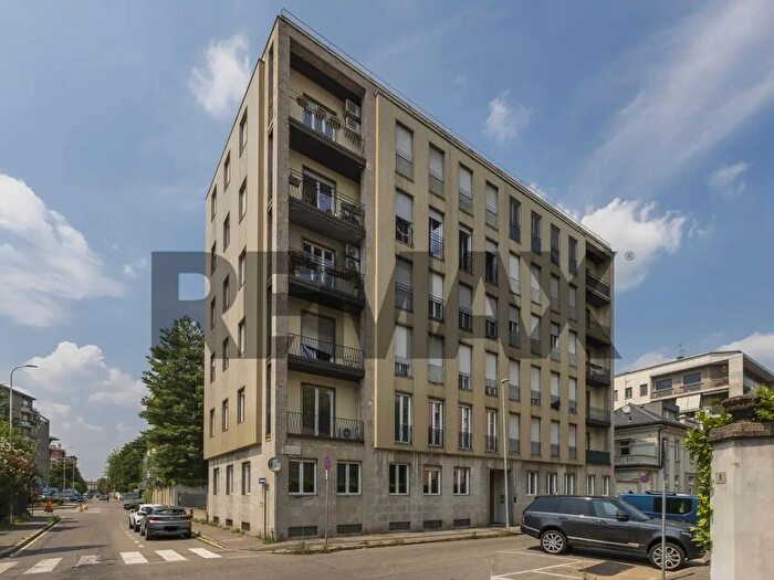 Appartamento quadrilocale in vendita in Via Tasso, Busto Arsizio