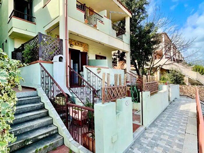 Casa trilocale in vendita in Via Parigi, Villasimius