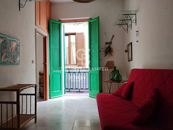 Casa bilocale in vendita in Via Santa Chiara, Brindisi