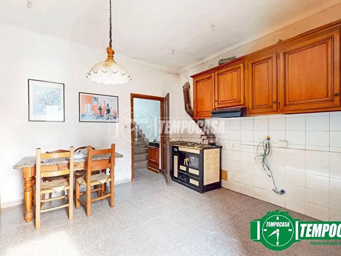 Casa quadrilocale in vendita in San Salvatore Monferrato