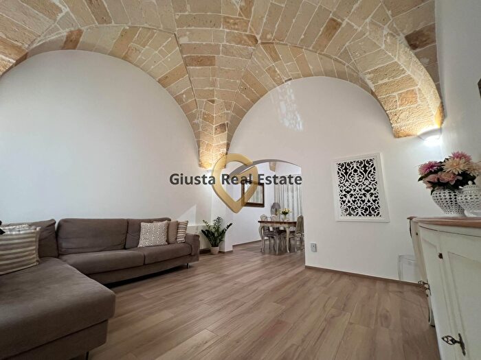 Casa trilocale in vendita in Via Dante Alighieri, San Pietro Vernotico