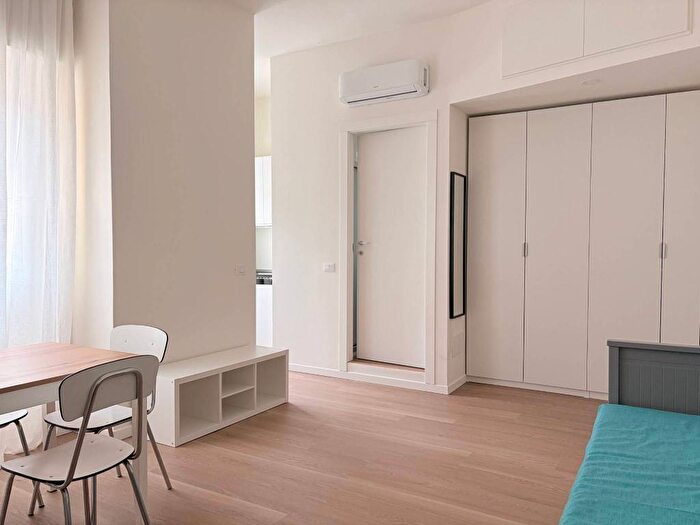 Appartamento monolocale in affitto in Via Antonio Bazzini, Città Studi, Milano