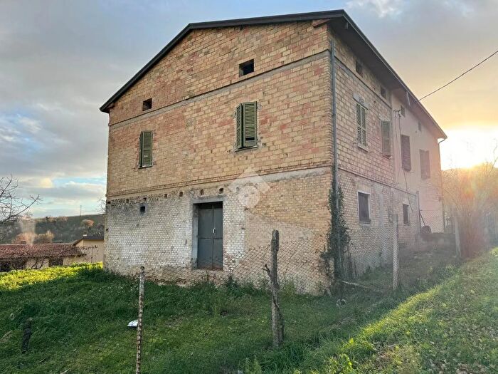 Casa monolocale in vendita in Località Polzella, Montefalco