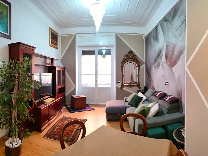 Appartamento con 7 locali in vendita in Via G B Magnaghi, Genova