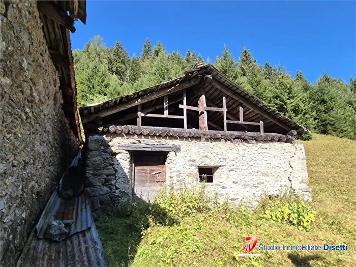 Casa bilocale in vendita in Località Valle Brander, Corteno Golgi
